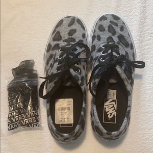 Snow leopard platform Vans